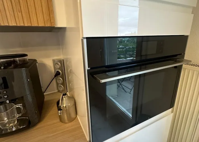 Tres Beau Trois Pieces Avec Vue Degagee
